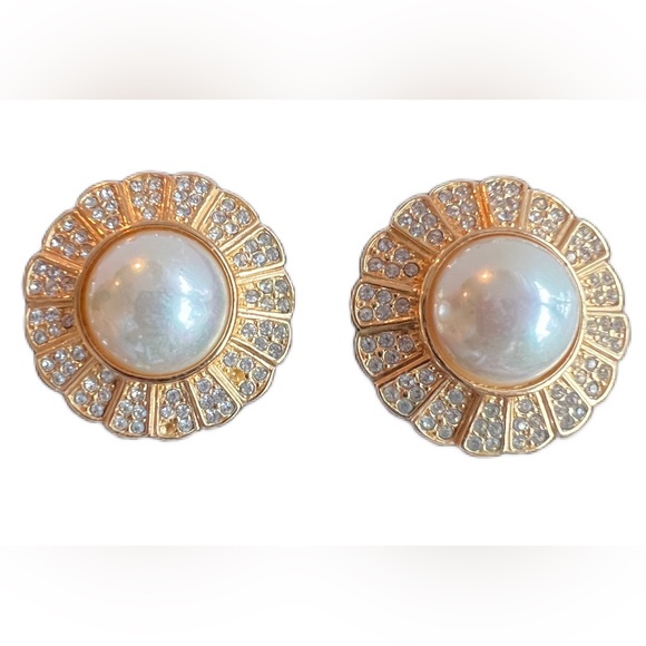 Vintage Christian Dior Signed Gold Tone Clip-On Earrings With Crystals and Pearl - Picture 1 of 8